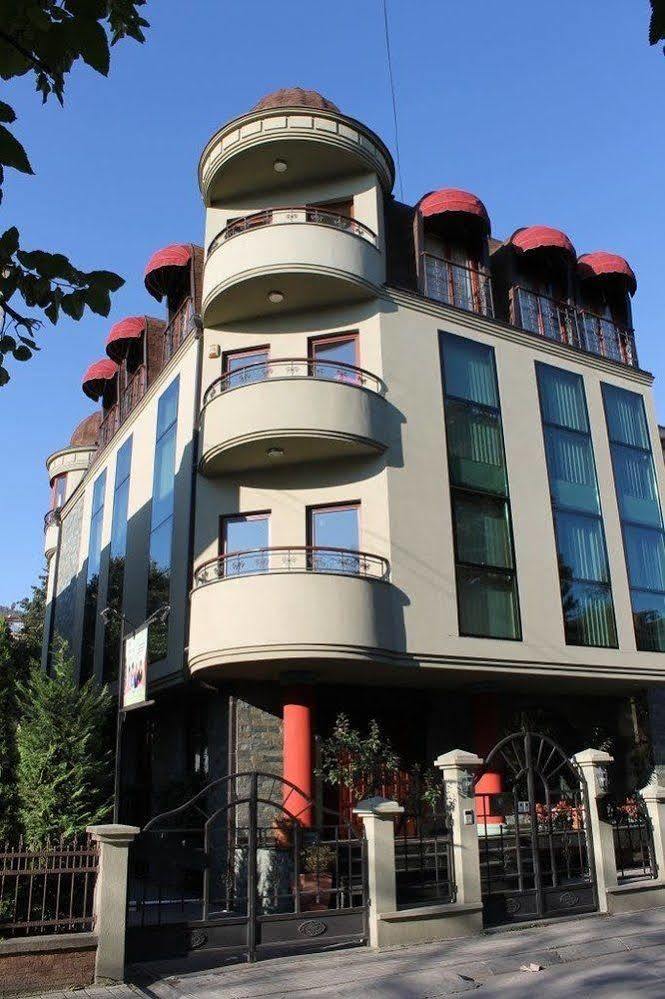 Modern Inn Boutique Hotel Skopje Exteriör bild